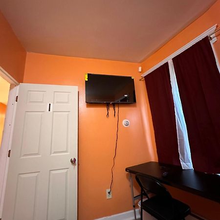 Fidellia Iron Room, Queen Bed Minutes From Newark Liberty International Airport And Newark Penn Station Εξωτερικό φωτογραφία