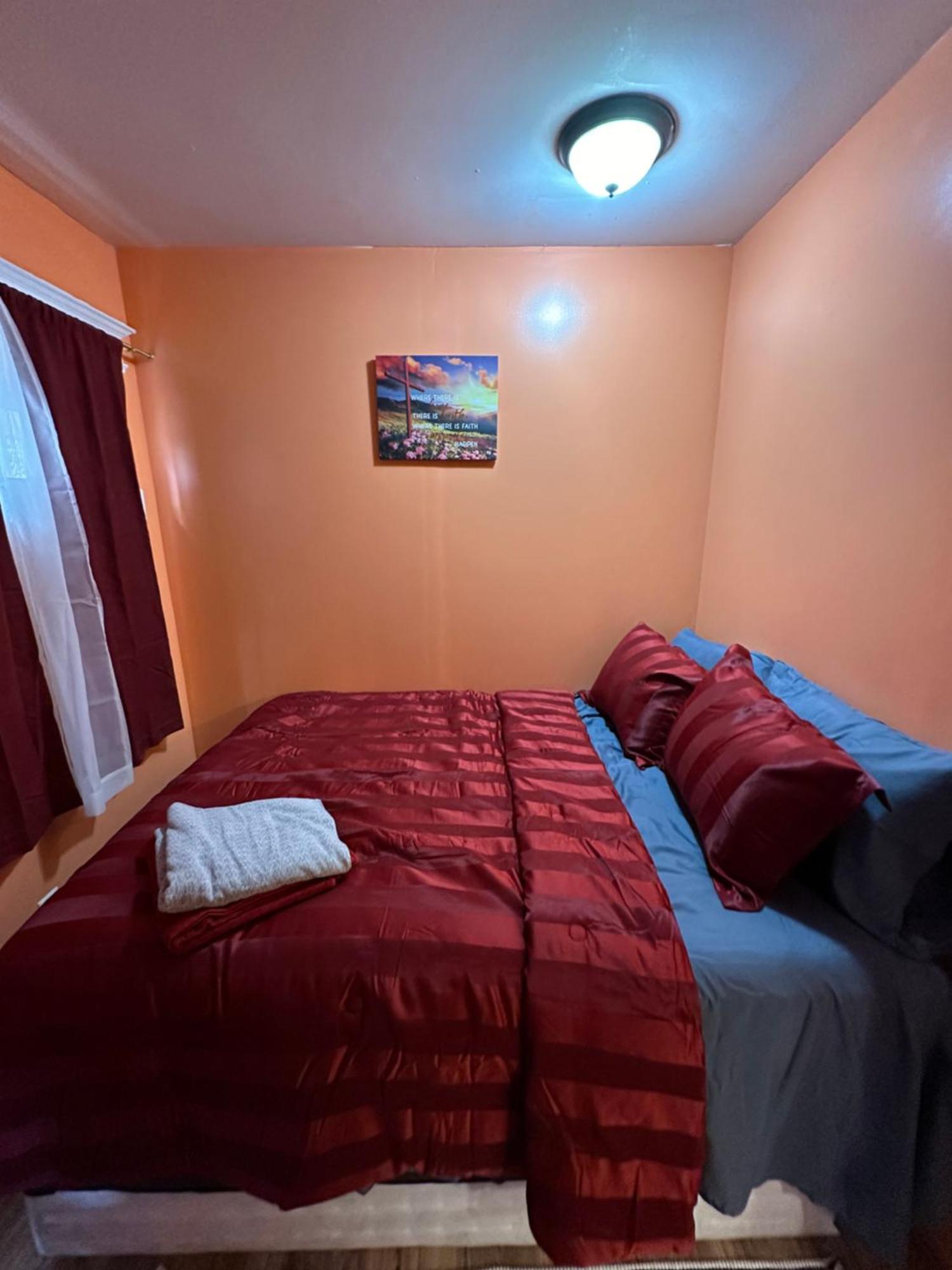 Fidellia Iron Room, Queen Bed Minutes From Newark Liberty International Airport And Newark Penn Station Εξωτερικό φωτογραφία